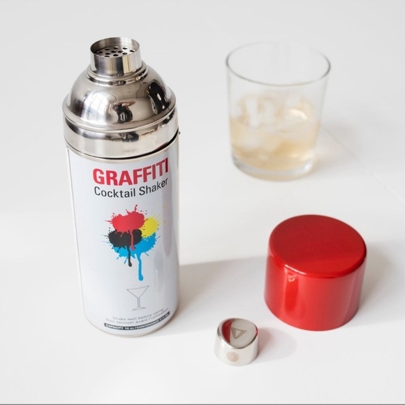 Kikkerland Graffiti Cocktail Shaker, Preowned, Hard to Find Collectible, NIB - Picture 5 of 15